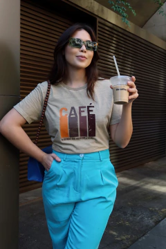 Camiseta Café que aquece a alma