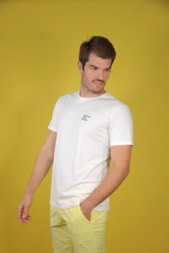 Camiseta | Movidos pela paixão na internet