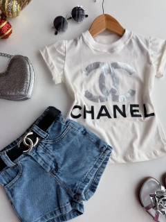 • Conjunto Chanel Camiseta + Shors + cinto
