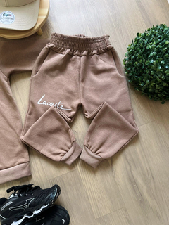 • Conjunto Moletim Lala na internet