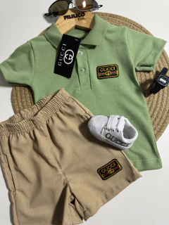 • Conjunto Gucci Polo + Shorts na internet