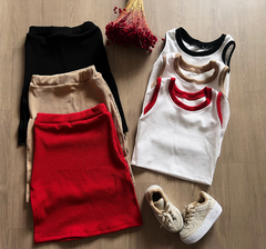 • Conjunto blogueira Croped + Saia na internet