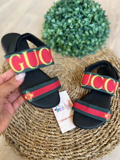 • Sandália Gucci