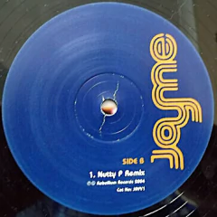 Jayme Featuring Naila Boss – Blue Jeans na internet