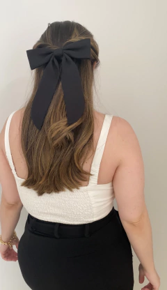 Laço Mariana - Preto na internet