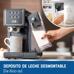 Imagen de CAFETERA OSTER PRIMALATTE TOUCH NEGRA BVSTEM6801M