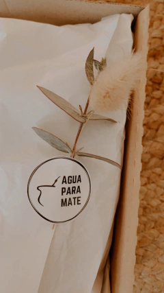 BOX ¿nos tomamos unos mates? - Comprá Mates Artesanales - Agua para Mate