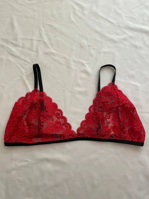 CORPIÑO DE PUNTILLA DISCONTINUO