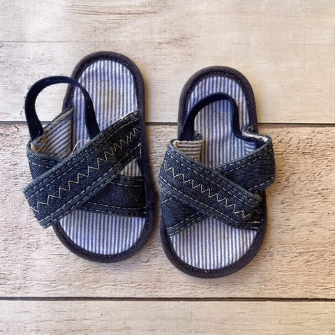 Sandalias Gorditoo 17