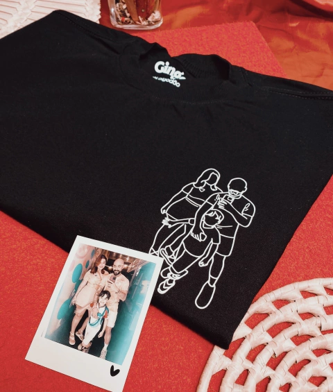 T-shirt Personalizada Ilustração Line Art (Peito)