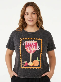 Remera Batik Wine Club