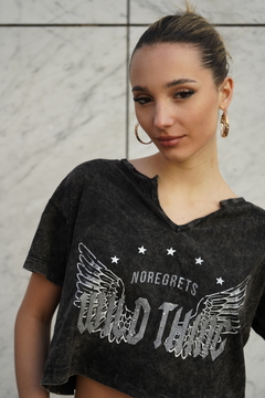 Remera Crop V Batik Wild Thing - comprar online