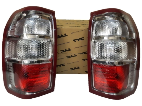 FARO OPTICA TRASERA FORD RANGER 2009 A 2012 CON PORTALAMPARAS - MARCA TYC
