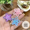 APLIQUE ACRÍLICO ESTRELA VAZADA COM ESTRELAS - UNIDADE