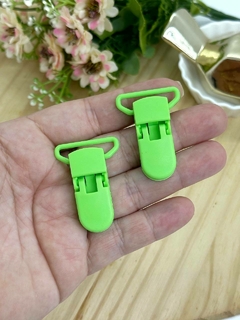 PRENDEDOR DE CHUPETA VERDE NEON - PR17 - UNIDADE