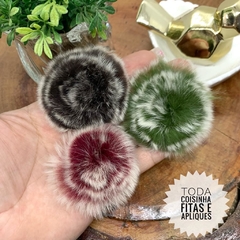 POMPOM PELÚCIA ACHATADO MESCLADO - UNIDADE