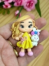 APLIQUE BISCUIT MENINA COM COELHO - BSC401 - UNIDADE