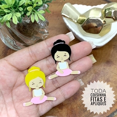 APLIQUE ACRÍLICO BAILARINA PERNA ABERTA - UNIDADE