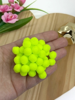 POMPOM 10 MM - 100 UNIDADES - VERDE NEON CLARO