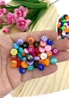 ENTREMEIO PARA PULSEIRA LETRINHAS COLORIDA - 20 GRAMAS - LTR10