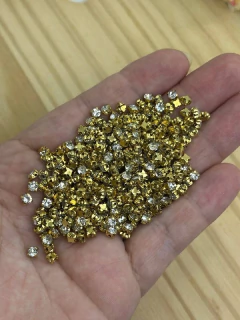 STRASS DE COSTURA SS16 DOURADO - 3MM - 5 GRAMAS - comprar online