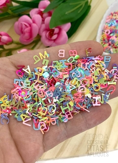 APLIQUE CONFETE FIMO LETRAS - FIMO14 - 20 GRAMAS
