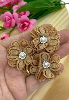 APLIQUE FLOR TECIDO M - UNIDADE - Toda Coisinha Fitas e Apliques