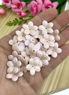 APLIQUE ACRÍLICO FLOR COM FURO M - ROSA CINTILANTE- 10 GRAMAS