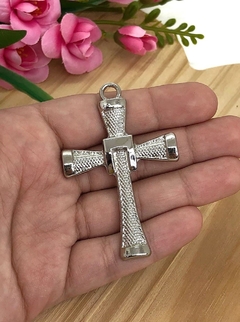 PINGENTE METAL CRUCIFIXO PRATA - AR64 - UNIDADE
