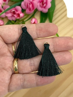 TASSEL COM ARGOLA - 10 UNIDADES na internet