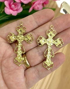 PINGENTE METAL CRUCIFIXO DOURADO - AR72 - UNIDADE