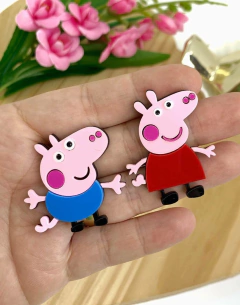 APLIQUE ACRÍLICO PEPPA PIG / GERORGE PIG - UNIDADE