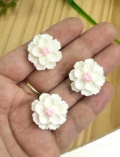 APLIQUE RESINA FLOR - RSN30 - 2 UNIDADES - comprar online