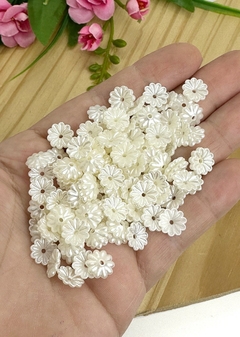 ENTREMEIO FLORZINHA PÉROLA - CLR135 - 20 GRAMAS