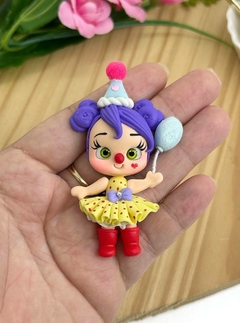 APLIQUE BISCUIT MENINA PALHACINHA COM BALÃO - BSC332 - UNIDADE