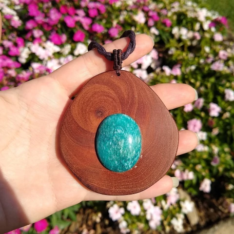 Colar de Madeira com Amazonita Extra