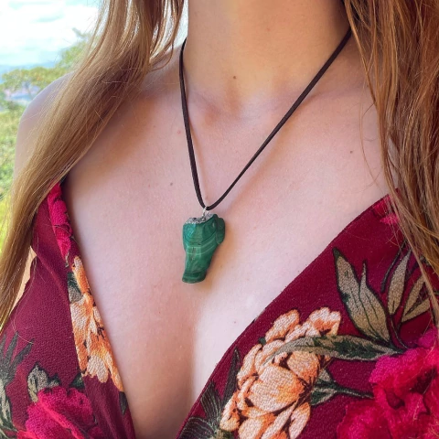 Colar Malaquita com Fecho de Prata