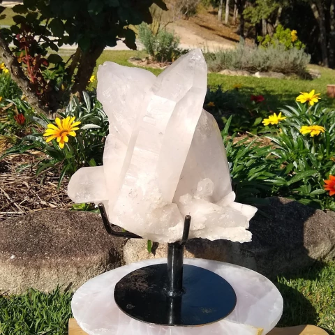 Drusa de Cristal Lemuriano Tabular 4.330 kg com Base de Ferro