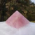 Pirâmide de Quartzo Rosa 363 g - Natupyar Cristais e Artes