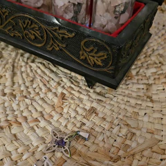 Dije Nudo de Bruja con Amatista en internet