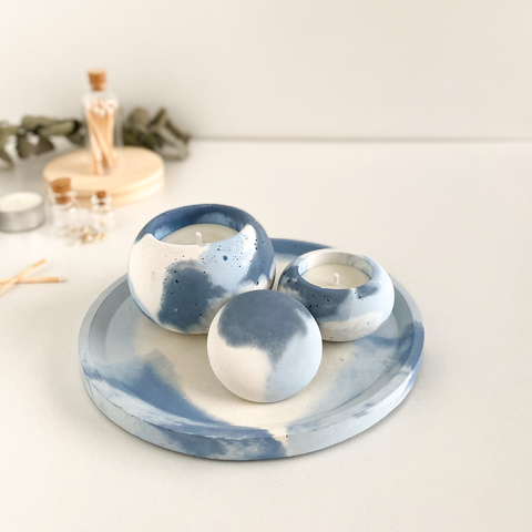 Conjunto de velas Equilíbrio com bandeja circular_Tons de azul - comprar online