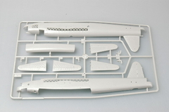 Kit Trumpeter - Wellington Mk.IC - 1:72 - 01626 na internet