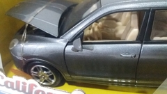 California Toys - Porsche Cayenne S - 68241A - 1:24 na internet