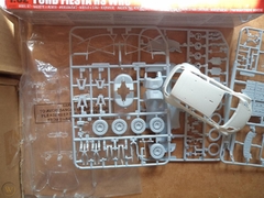 AirFix - A55302 - Ford Fieste RS WRC (Starter Set) - 1:32 na internet