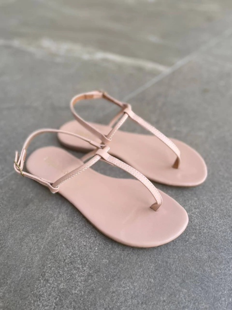 Sandália Rasteira Cláudia Dedo Clean TiIRA ÚNICA/ NUDE - comprar online