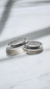 ITALIANAS CON ESMALTE CENTRAL - PLATA 925 6grs 4.5mm - Artebello Joyas
