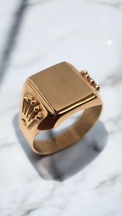 ANILLO CABALLLERO CON MESA PULIDA - Oro 18k - 6 grs - comprar online