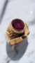 ANILLO CABALLLERO - RUBI OVALADO - Oro 18k - 8 grs - - comprar online