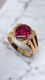 ANILLO CABALLLERO - RUBI OVALADO - Oro 18k - 8 grs - - Artebello Joyas