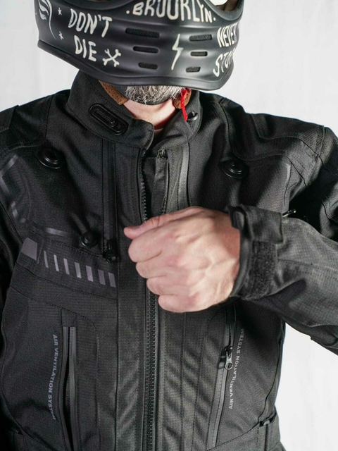 CAMPERA ADVENTURE - NEGRO